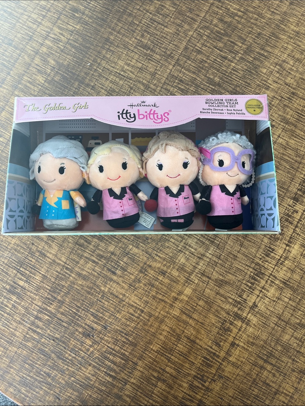Hallmark itty bittys The Golden Girls Plush Set - Pink & Blue & Purple